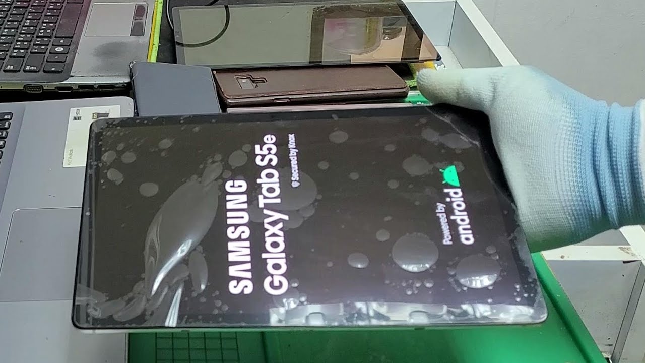Samsung Tab S5e Screen Replacement Tech Instructs
