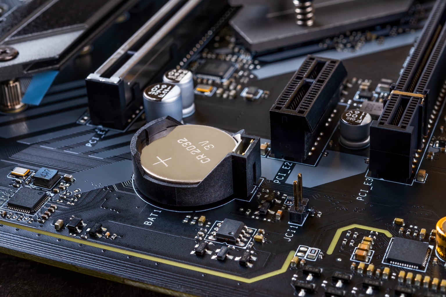 how to tell if motherboard or cpu is bad [identify... How to Check if Motherboard is Faulty? - Tech Instructs